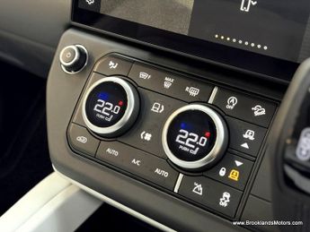 Land Rover Defender 3.0 X-DYNAMIC HSE [HUGE SPEC'D DEFENDER]