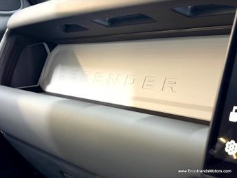 Land Rover Defender 3.0 X-DYNAMIC HSE [HUGE SPEC'D DEFENDER]