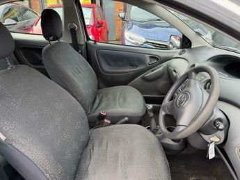 Toyota Yaris 1.0 VVT-i T3 3dr