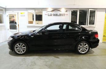 BMW 120 120d ES 177