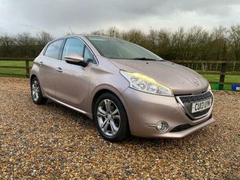 Peugeot 208 1.4 VTi Allure Euro 5 5dr