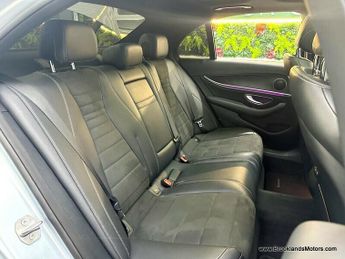 Mercedes E Class E 220 D AMG LINE PREMIUM [3X SERVICES, SAT NAV, LEATHER, PANORAM