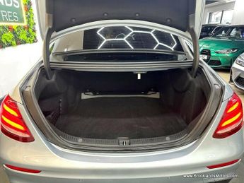 Mercedes E Class E 220 D AMG LINE PREMIUM [3X SERVICES, SAT NAV, LEATHER, PANORAM