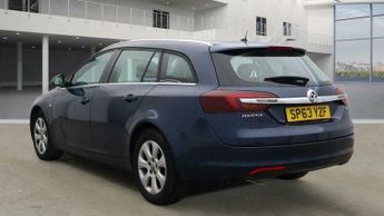 Vauxhall Insignia 2.0 CDTi Design Sports Tourer Auto Euro 5 5dr