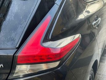 Nissan Leaf 40kWh N-Connecta Auto 5dr