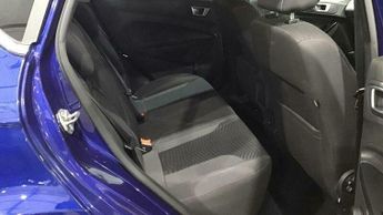 Ford Fiesta 1.6 Titanium Hatchback 5dr Petrol Powershift Euro 5 (105 ps)