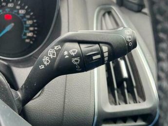 Ford Focus 1.6 Titanium Navigator Powershift Euro 5 5dr