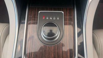 Jaguar XF 2.0d Portfolio Auto Euro 6 (s/s) 4dr