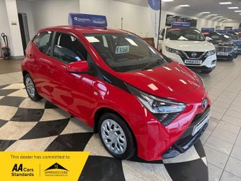Toyota AYGO VVT-I X-PLAY 69 PLATE 32000 MILES DAB RADIO SAT NAV