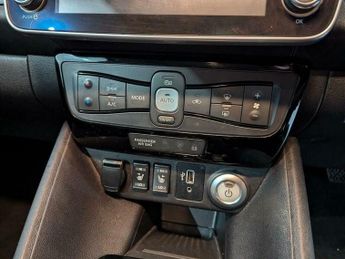 Nissan Leaf 40kWh Tekna Auto 5dr