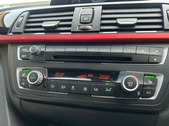 BMW 3 SERIES 2.0 320d Sport Touring Auto Euro 5 (s/s) 5dr