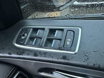 Jaguar F-Pace 2.0 D180 R-Sport Auto AWD Euro 6 (s/s) 5dr