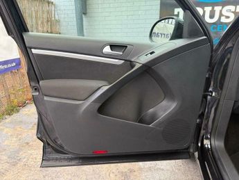 Volkswagen Tiguan 2.0 TDI BlueMotion Tech Match DSG 4WD Euro 6 (s/s) 5dr