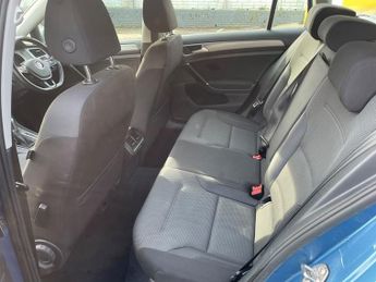 Volkswagen Golf SE TSI BLUEMOTION TECHNOLOGY DSG