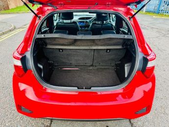 Toyota Yaris VVT-I EXCEL