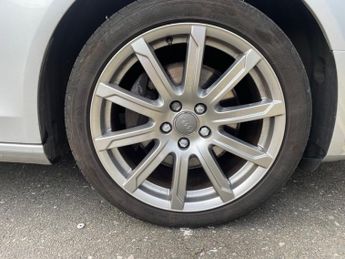 Audi A4 AVANT TFSI QUATTRO SE TECHNIK