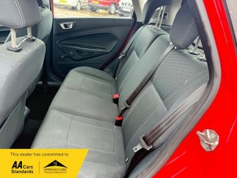 Ford Fiesta 1.4 Zetec Hatchback 5dr Petrol Automatic (154 g/km, 94 bhp)