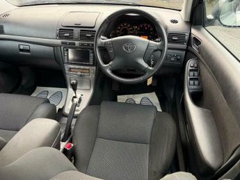 Toyota Avensis 1.8 VVT-i TR 5dr
