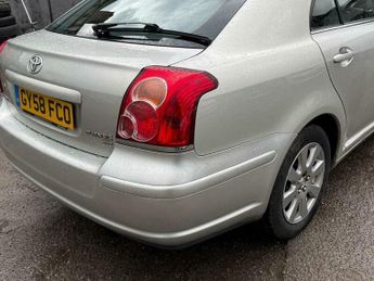 Toyota Avensis 1.8 VVT-i TR 5dr