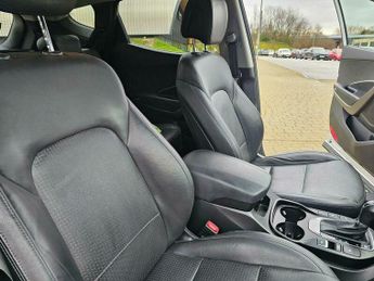 Hyundai Santa Fe 2.2 CRDi Premium Auto 4WD Euro 5 5dr (7 seat)