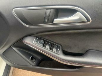 Mercedes-Benz C Class 2.1 GLA200d AMG Line (Executive) 7G-DCT Euro 6 (s/s) 5dr