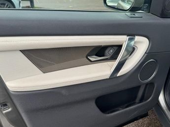 Land Rover Discovery Sport 2.0 D180 MHEV R-Dynamic S SUV 5dr Diesel Auto 4WD Euro 6 (s/s) (