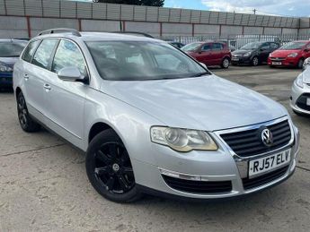 Volkswagen Passat 2.0 FSI SE Tiptronic Euro 4 5dr