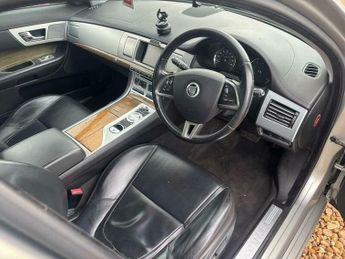 Jaguar XF 3.0d V6 Premium Luxury Auto Euro 5 4dr