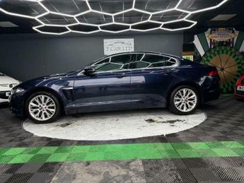 Jaguar XF 3.0d V6 Premium Luxury Auto Euro 5 (s/s) 4dr