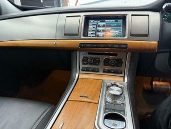 Jaguar XF 3.0d V6 Premium Luxury Auto Euro 5 (s/s) 4dr