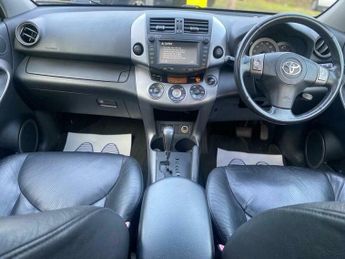 Toyota RAV4 2.0 XT5 4WD 5dr