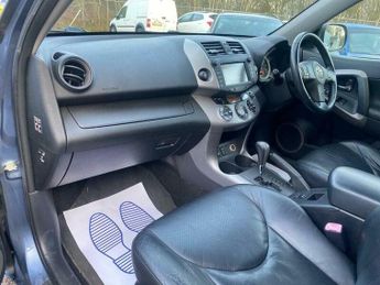 Toyota RAV4 2.0 XT5 4WD 5dr