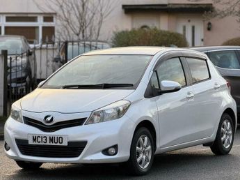 Toyota Yaris 1.0 VVT-i Active CVT Euro 5 5dr