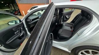 Mercedes-Benz A Class 1.5 A180d Sport (Executive) Hatchback 5dr Diesel 7G-DCT Euro 6 (