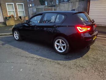 BMW 1 SERIES 1.5 118i SE Hatchback 5dr Petrol Manual Euro 6 (s/s) (136 ps)