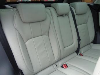 Land Rover Range Rover Evoque TD4 SE TECH