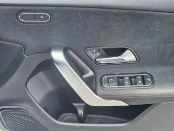 Mercedes-Benz A Class 1.3 A180 AMG Line 7G-DCT Euro 6 (s/s) 5dr