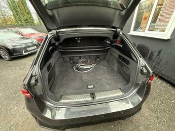 BMW  40 83.9kWh M Sport Touring Auto eDrive 5dr (11kW Charger)