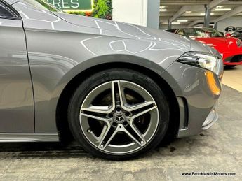 Mercedes A Class A 200 AMG LINE [3X SERVICES & SAT NAV]