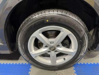 Audi Q2 1.6 Q2 Technik 30 TDI Semi-Auto 5dr