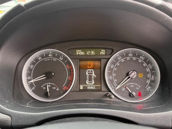 Skoda Fabia 1.6 16V 3 Tiptronic 5dr 105BHP