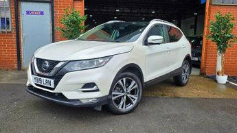 Nissan Qashqai 1.5 dCi N-Connecta Euro 6 (s/s) 5dr