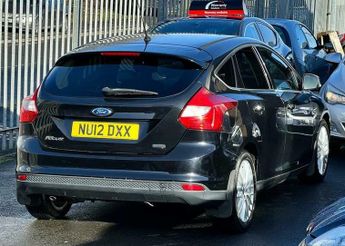 Ford Focus 1.0T EcoBoost Zetec Euro 5 (s/s) 5dr