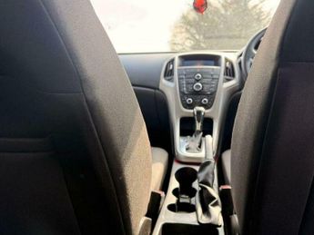 Vauxhall Astra 1.6 16v Exclusiv Auto Euro 5 5dr