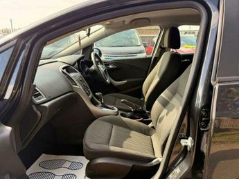 Vauxhall Astra 1.6 16v Exclusiv Auto Euro 5 5dr