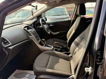 Vauxhall Astra 1.6 16v Exclusiv Auto Euro 5 5dr
