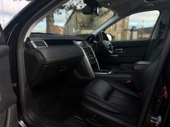 Land Rover Discovery Sport TD4 HSE BLACK