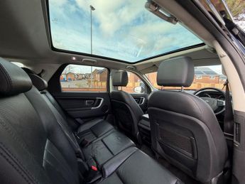 Land Rover Discovery Sport TD4 HSE BLACK