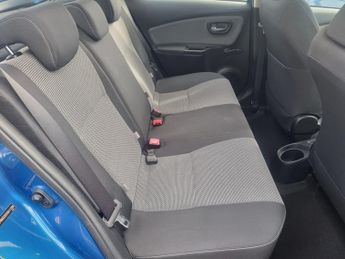 Toyota Yaris VVT-I ICON