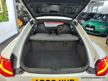 Audi TT 2.0 TFSI QUATTRO S LINE [5X AUDI SERVICES]